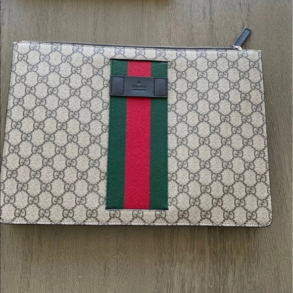 Gucci Handbags - Gucci Briefcase or Laptop Holder or can be used as a large clutch! Authentic